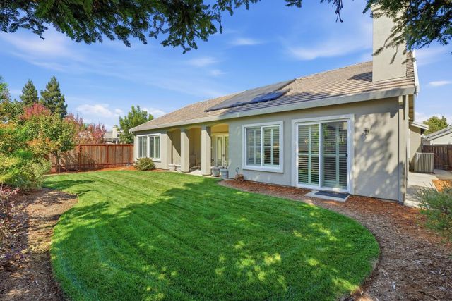 150 Rockmont Cir, Sacramento, CA 95835
