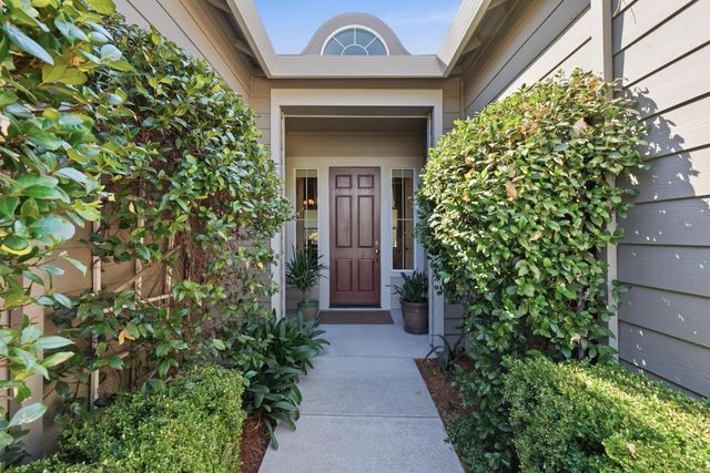 150 Rockmont Cir, Sacramento, CA 95835