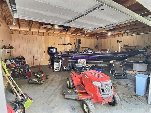 1833 MINNESOTA STREET, Oshkosh, WI 54902