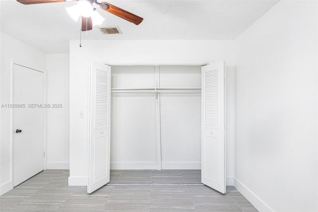 1722 NW 5th St 1722, Miami, FL 33125