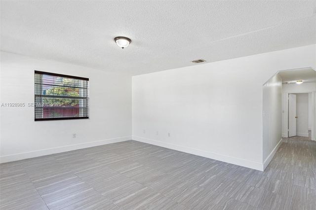 1722 NW 5th St 1722, Miami, FL 33125