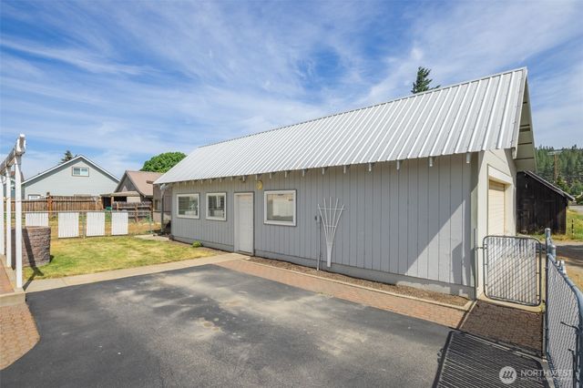 819 1st Street, Cle Elum, WA 98922