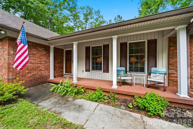 104 Laurelwood Drive, Morganton, NC 28655