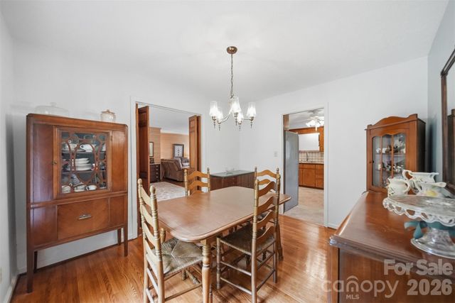 104 Laurelwood Drive, Morganton, NC 28655