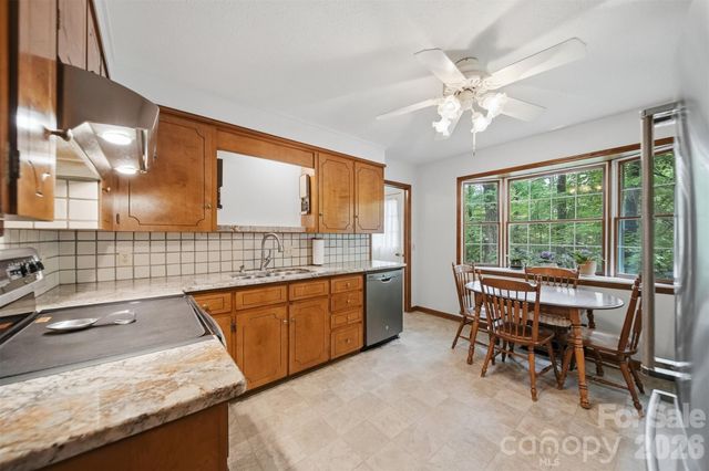 104 Laurelwood Drive, Morganton, NC 28655