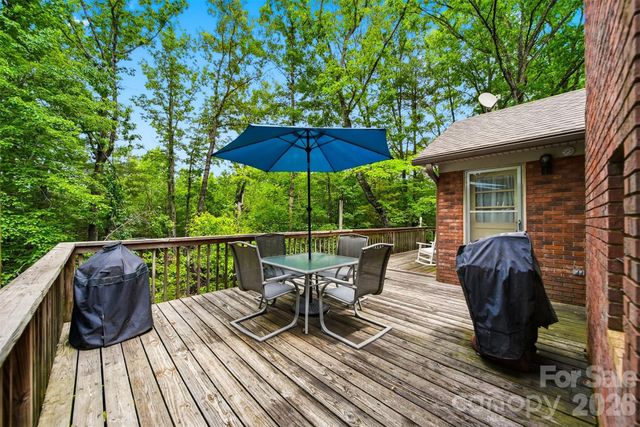 104 Laurelwood Drive, Morganton, NC 28655