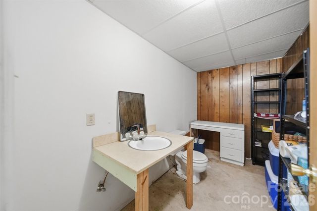 104 Laurelwood Drive, Morganton, NC 28655