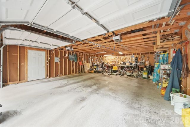 104 Laurelwood Drive, Morganton, NC 28655