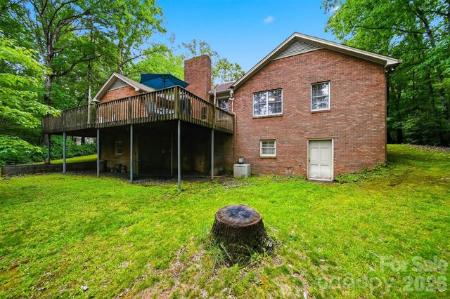 104 Laurelwood Drive, Morganton, NC 28655