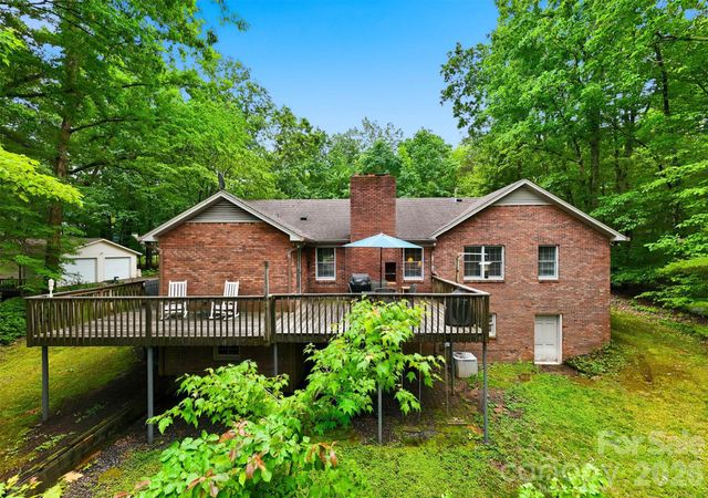 104 Laurelwood Drive, Morganton, NC 28655