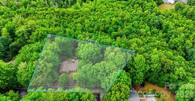 104 Laurelwood Drive, Morganton, NC 28655