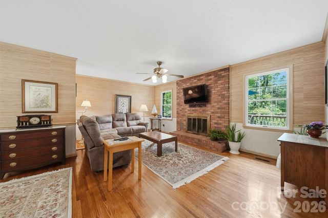104 Laurelwood Drive, Morganton, NC 28655