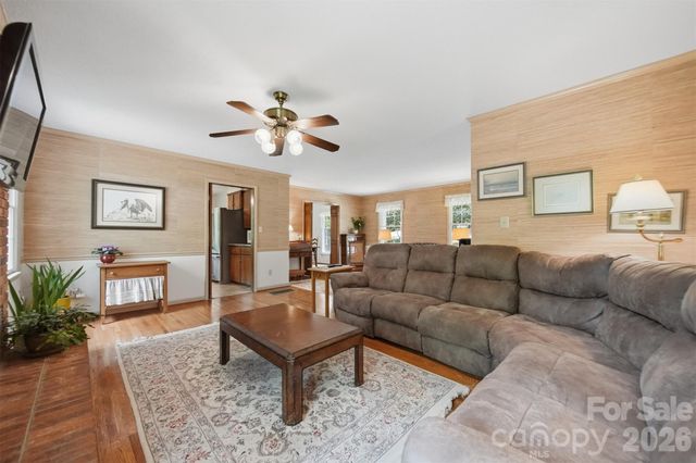 104 Laurelwood Drive, Morganton, NC 28655