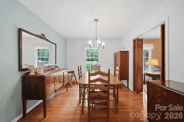 104 Laurelwood Drive, Morganton, NC 28655