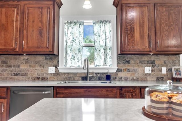 1636 N Woodland Forest Drive, Lake Charles, LA 70611