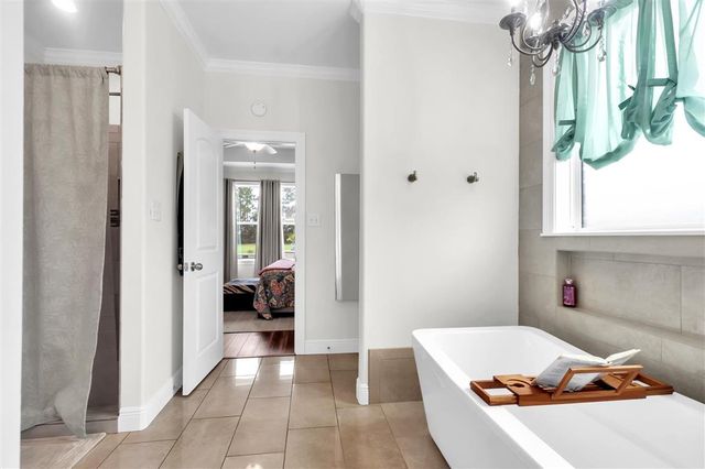 1636 N Woodland Forest Drive, Lake Charles, LA 70611