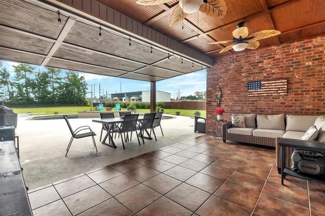 1636 N Woodland Forest Drive, Lake Charles, LA 70611