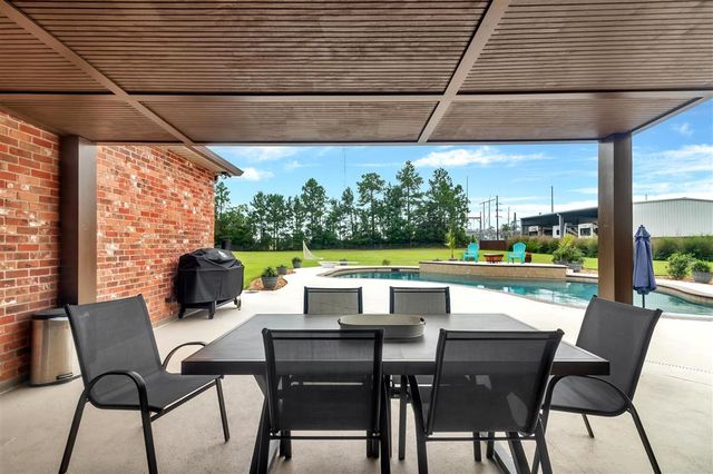 1636 N Woodland Forest Drive, Lake Charles, LA 70611