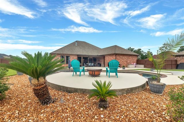 1636 N Woodland Forest Drive, Lake Charles, LA 70611