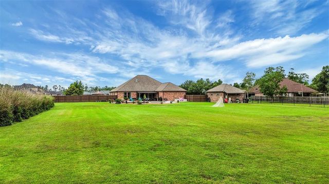 1636 N Woodland Forest Drive, Lake Charles, LA 70611