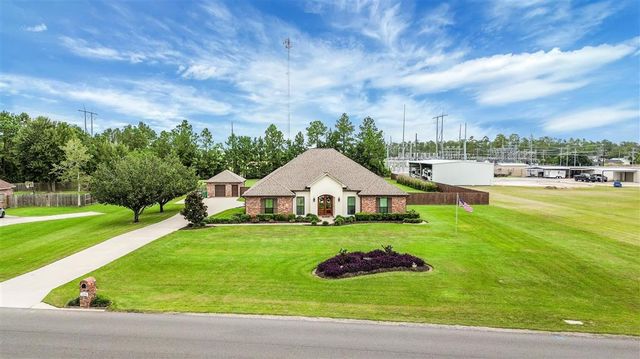 1636 N Woodland Forest Drive, Lake Charles, LA 70611