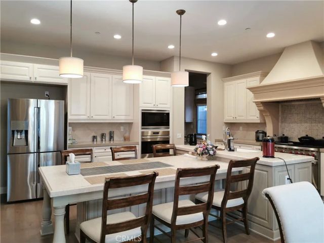 16 Branding Iron, Irvine, CA 92602