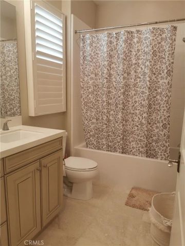 16 Branding Iron, Irvine, CA 92602