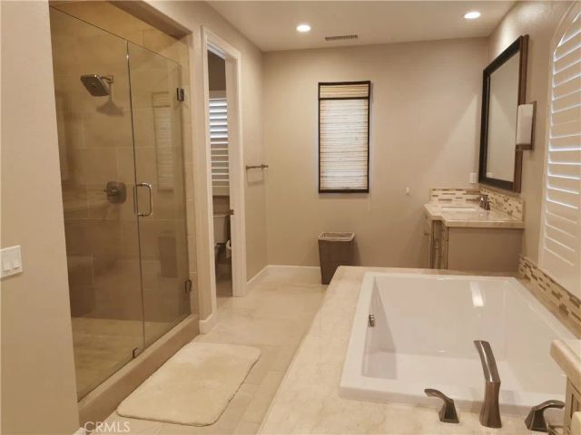 16 Branding Iron, Irvine, CA 92602