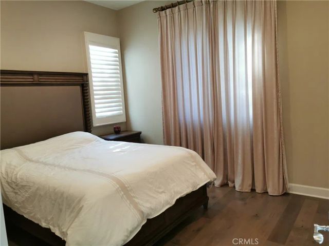 16 Branding Iron, Irvine, CA 92602