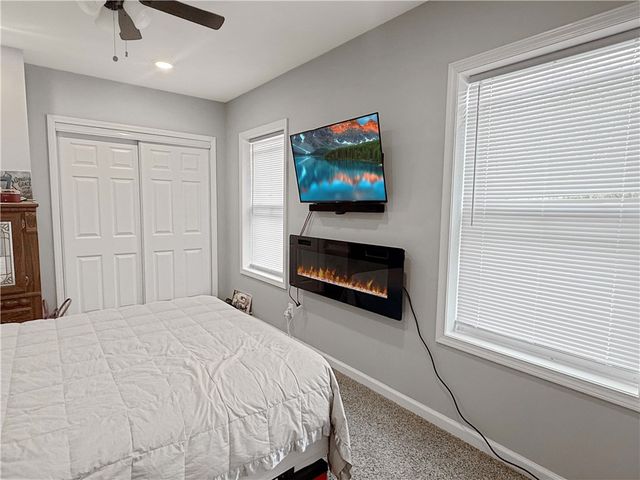 238 Reserve Sq, Wampum, PA 16157