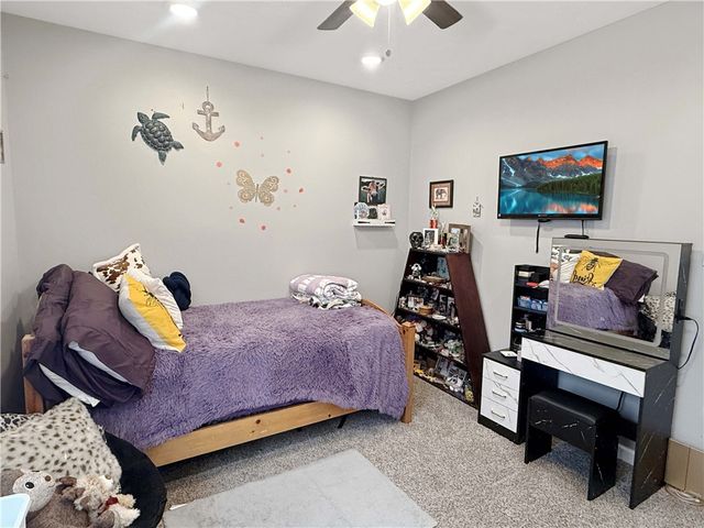 238 Reserve Sq, Wampum, PA 16157