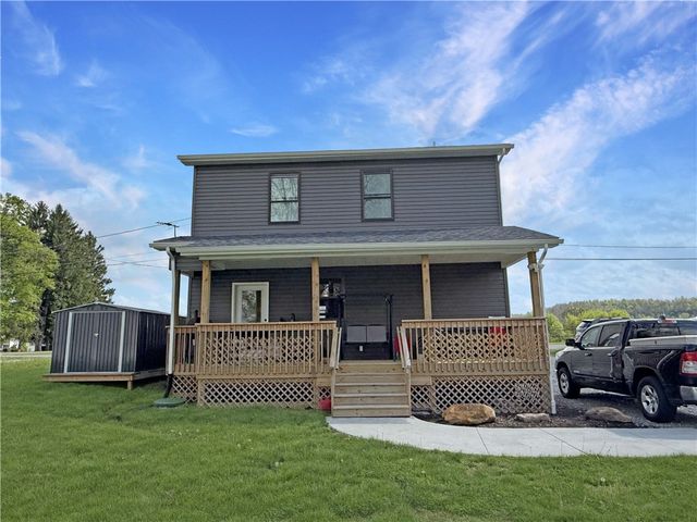 238 Reserve Sq, Wampum, PA 16157