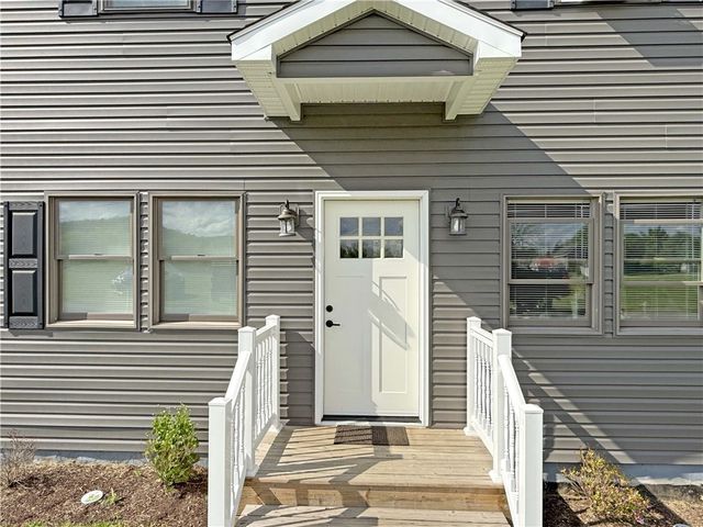 238 Reserve Sq, Wampum, PA 16157