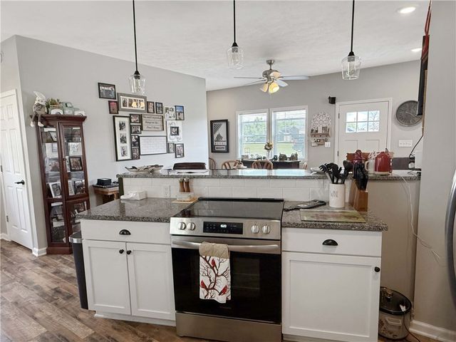 238 Reserve Sq, Wampum, PA 16157