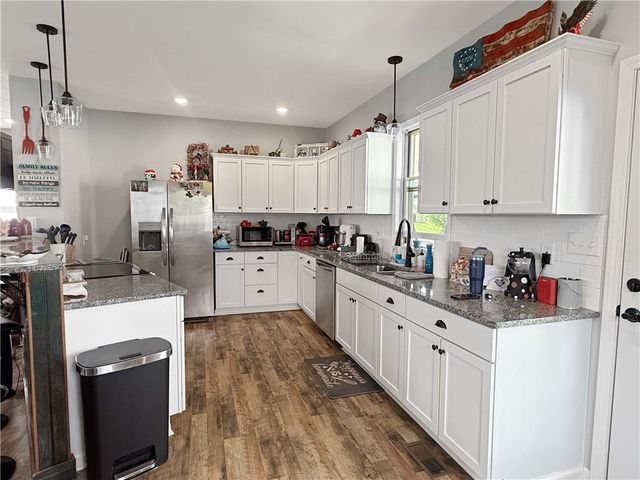 238 Reserve Sq, Wampum, PA 16157