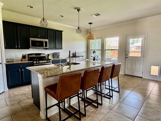 4320 Chestnut Meadows BND, Georgetown, TX 78626