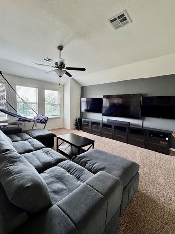 4320 Chestnut Meadows BND, Georgetown, TX 78626