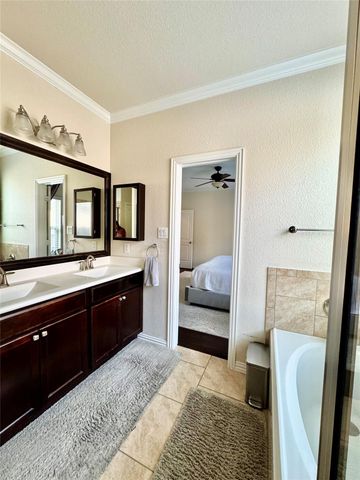 4320 Chestnut Meadows BND, Georgetown, TX 78626