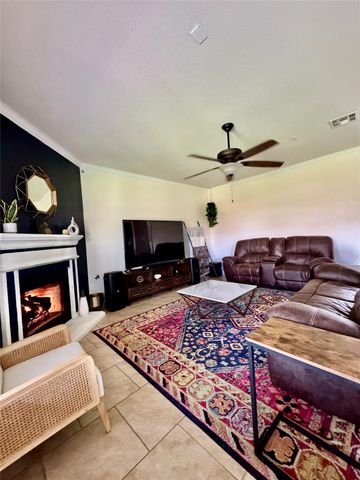 4320 Chestnut Meadows BND, Georgetown, TX 78626