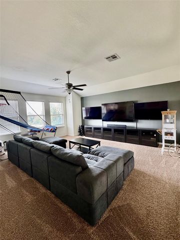 4320 Chestnut Meadows BND, Georgetown, TX 78626