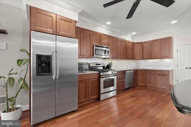 1824 S CHARLES ST, Baltimore, MD 21230