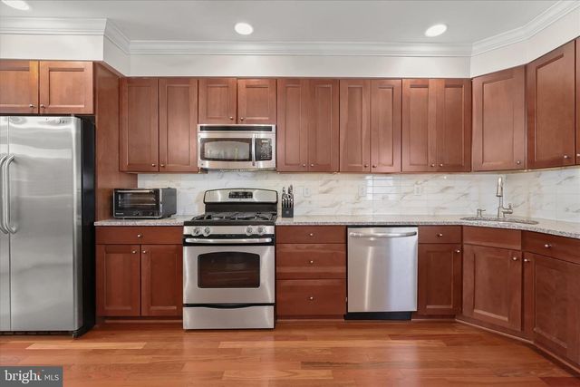 1824 S CHARLES ST, Baltimore, MD 21230