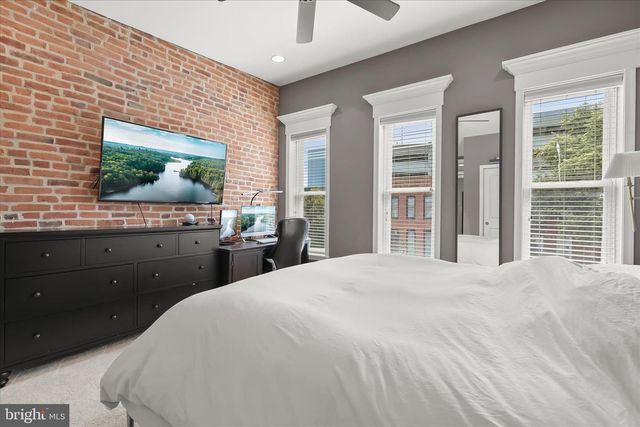 1824 S CHARLES ST, Baltimore, MD 21230