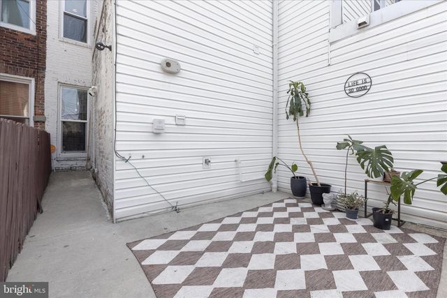 1824 S CHARLES ST, Baltimore, MD 21230