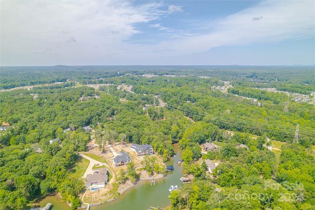 345 Squirrel Lane, Clover, SC 29710