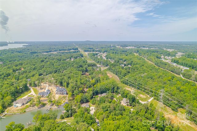 345 Squirrel Lane, Clover, SC 29710