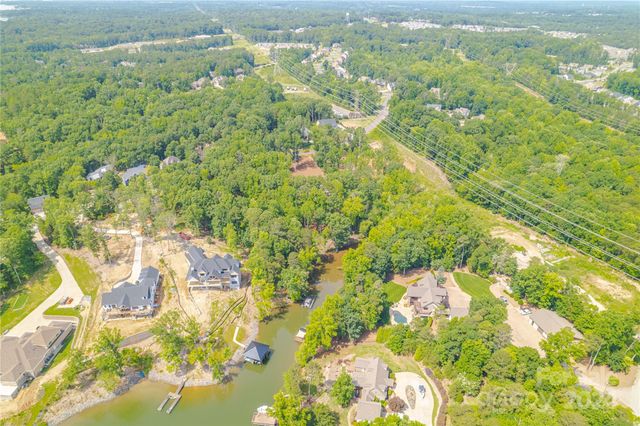 345 Squirrel Lane, Clover, SC 29710