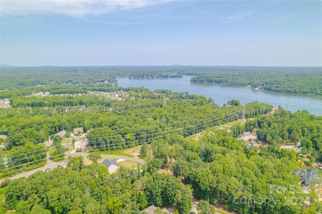 345 Squirrel Lane, Clover, SC 29710