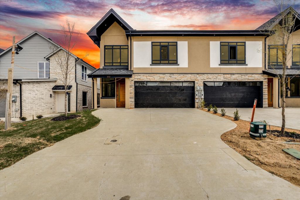 814 Premier Parkway, Grand Prairie, TX 75051
