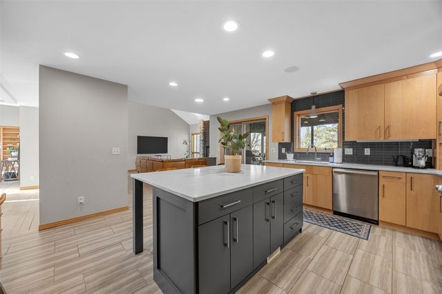 482 Butternut, Iowa City, IA 52246